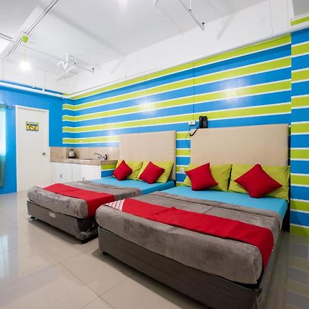 Oyo 501 Yuj Inn Pasay Exterior photo