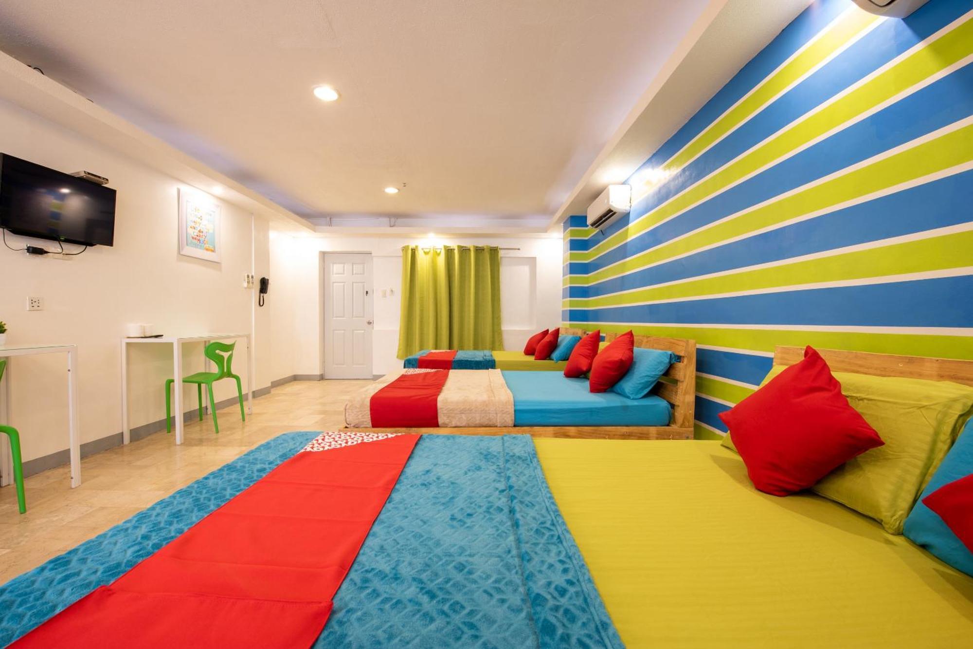 Oyo 501 Yuj Inn Pasay Exterior photo