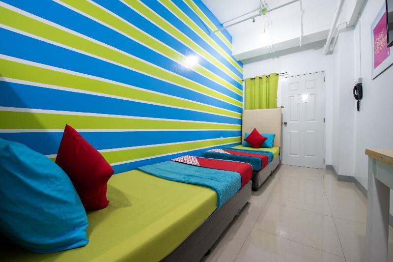 Oyo 501 Yuj Inn Pasay Exterior photo